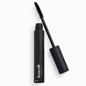 Araceli Beauty Monarca Mascara in Black/Negro